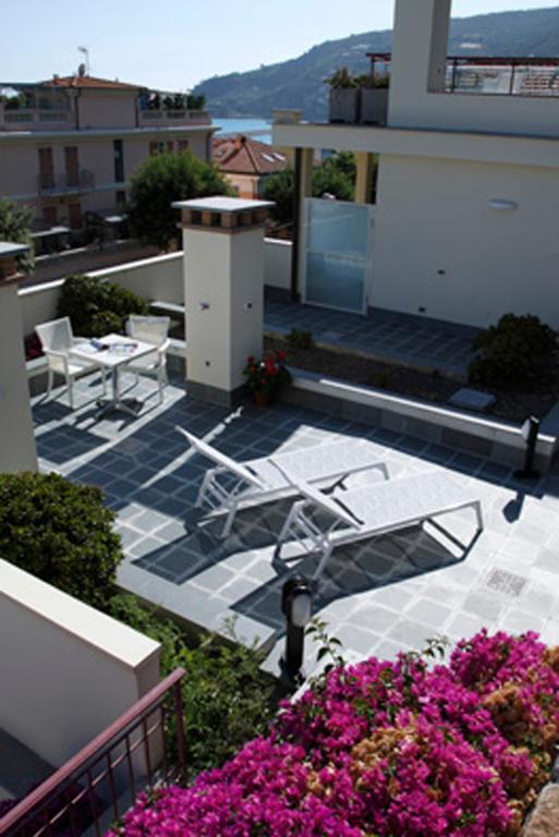 Residence Dell'Angelo Ospedaletti Exterior photo